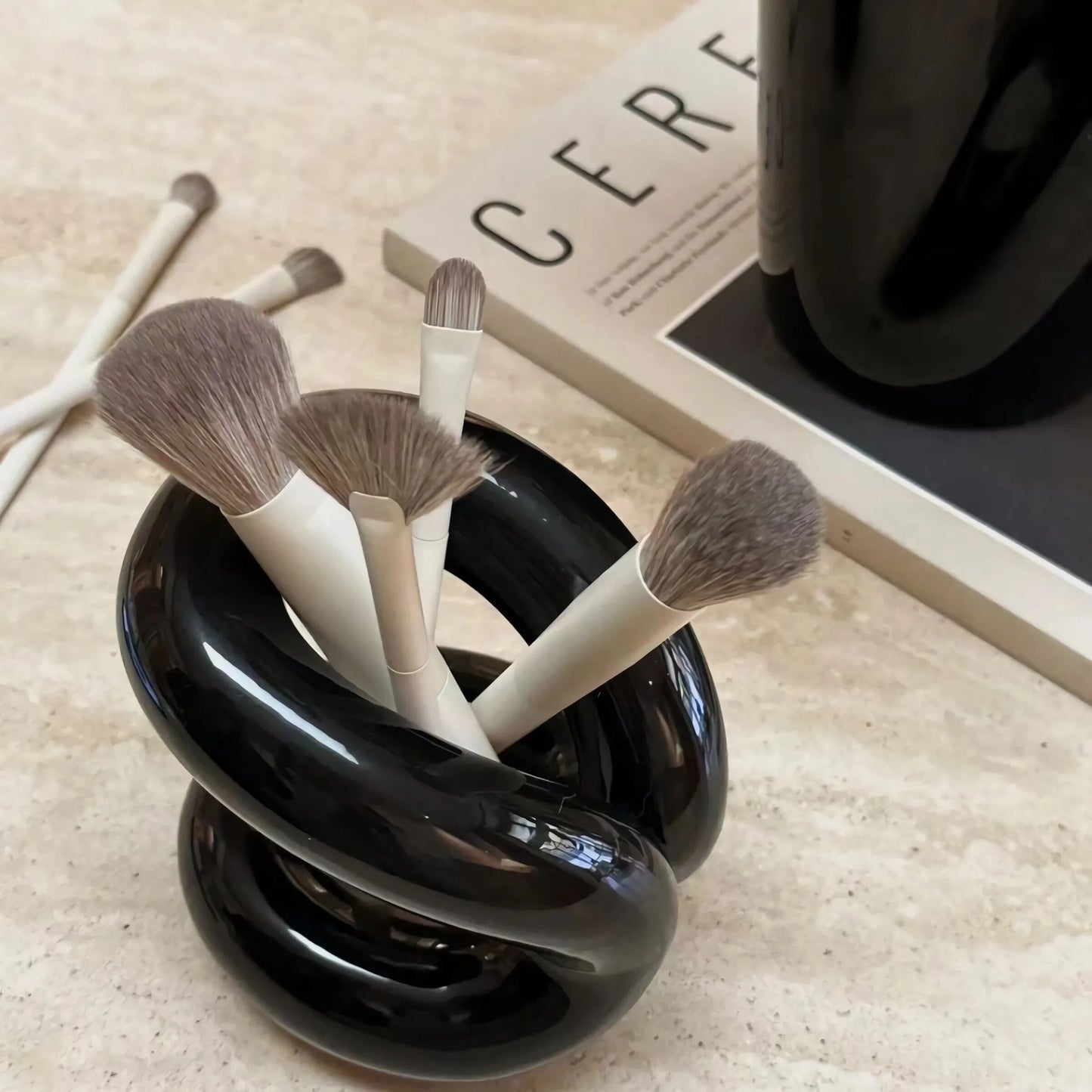 Edler Halter für Make-up Pinsel